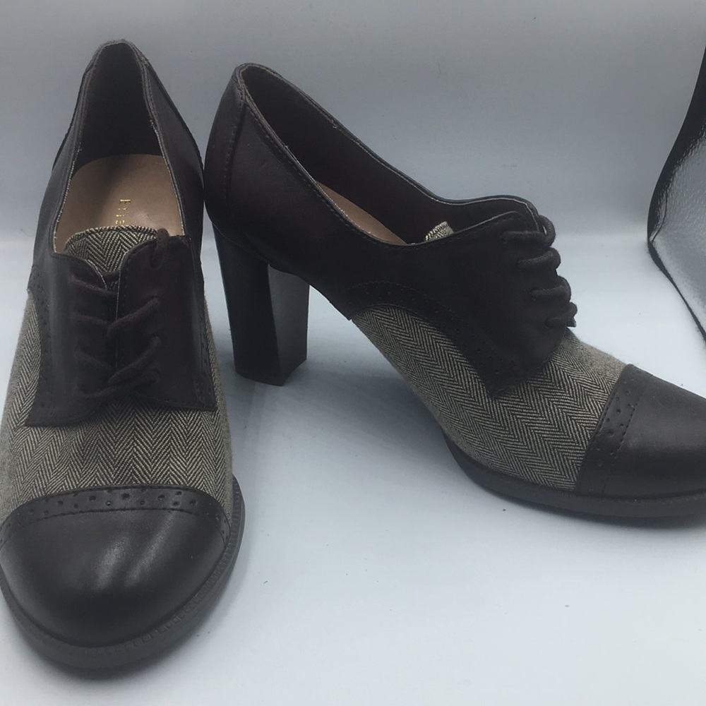 Eitenne Aigner Brown Women Oxford Heels